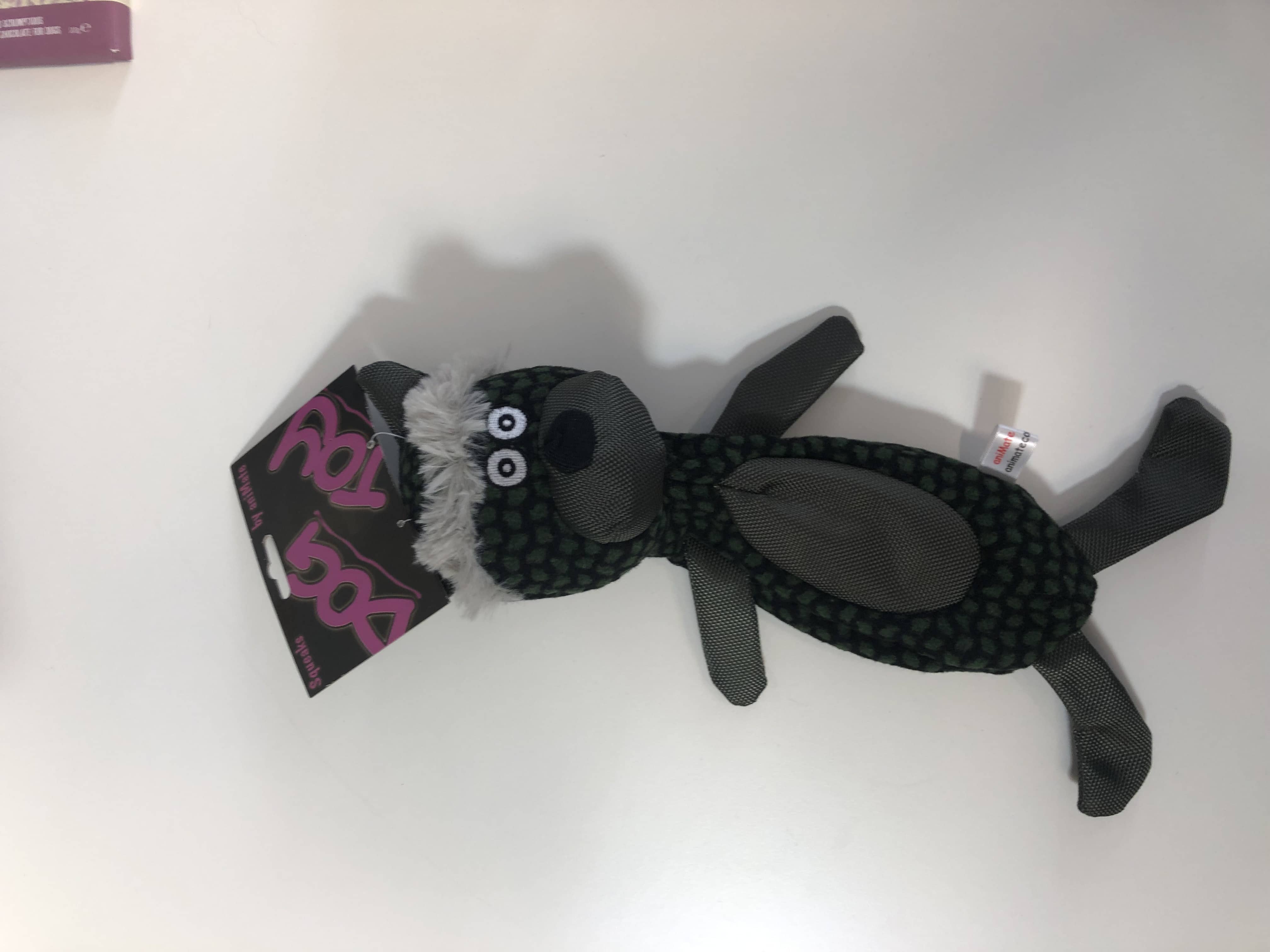 Illustration de l'article : Découvrez la nouvelle box Woopets et son contenu unique pour gâter votre chien 